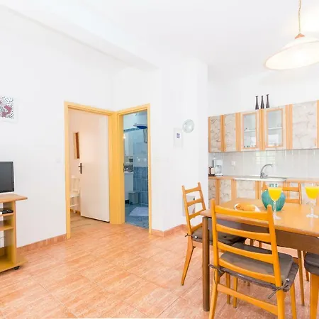 Guido Close From The Beach Apartment *