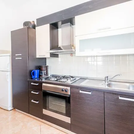 Guido Close From The Beach Apartment